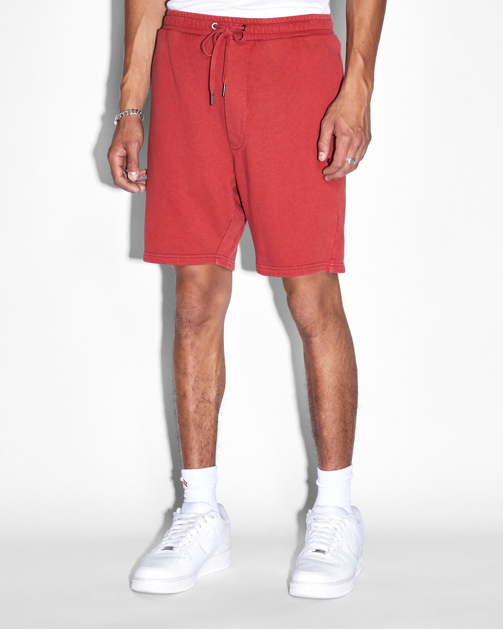 MENS  4X4 TRAK SHORT CRIMSON RELAXED WALKSHORTS