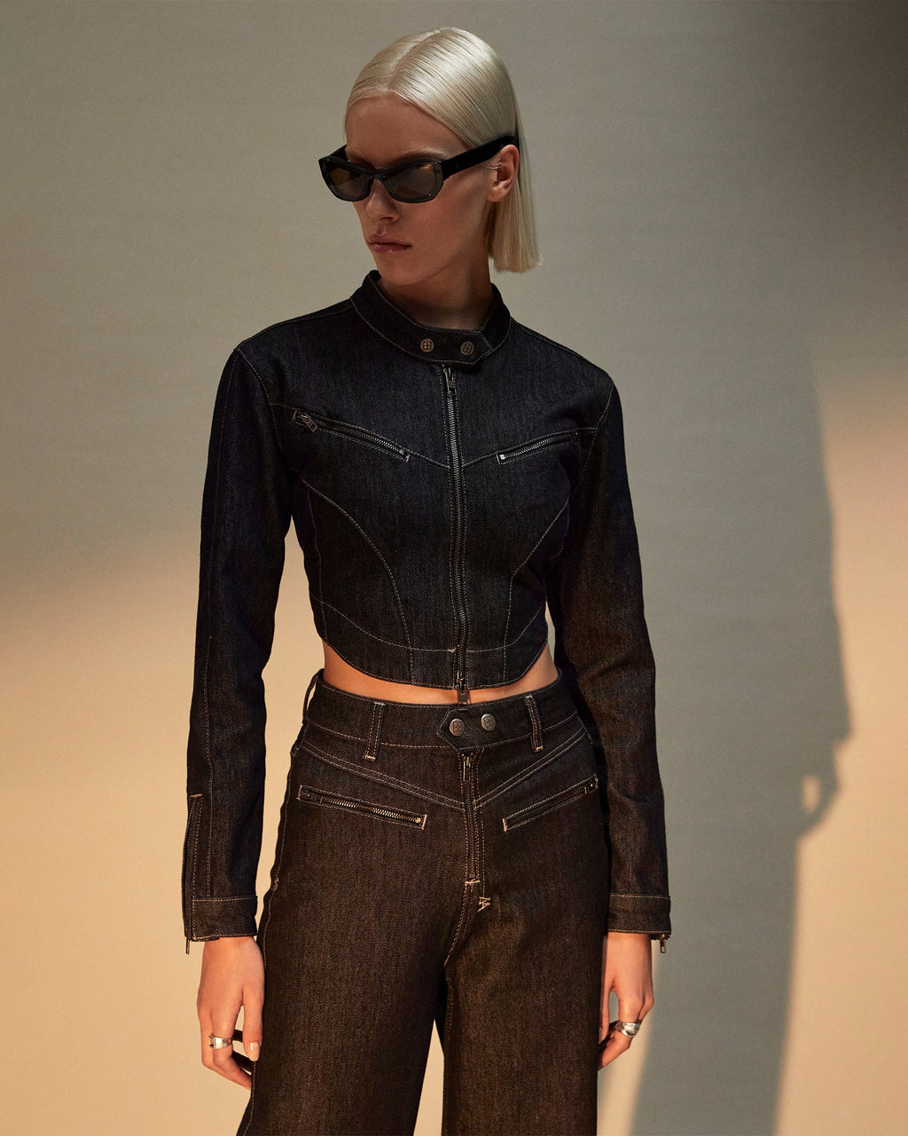 WOMENS PARADIGM CROP JACKET MIDNIGHT JACKETS