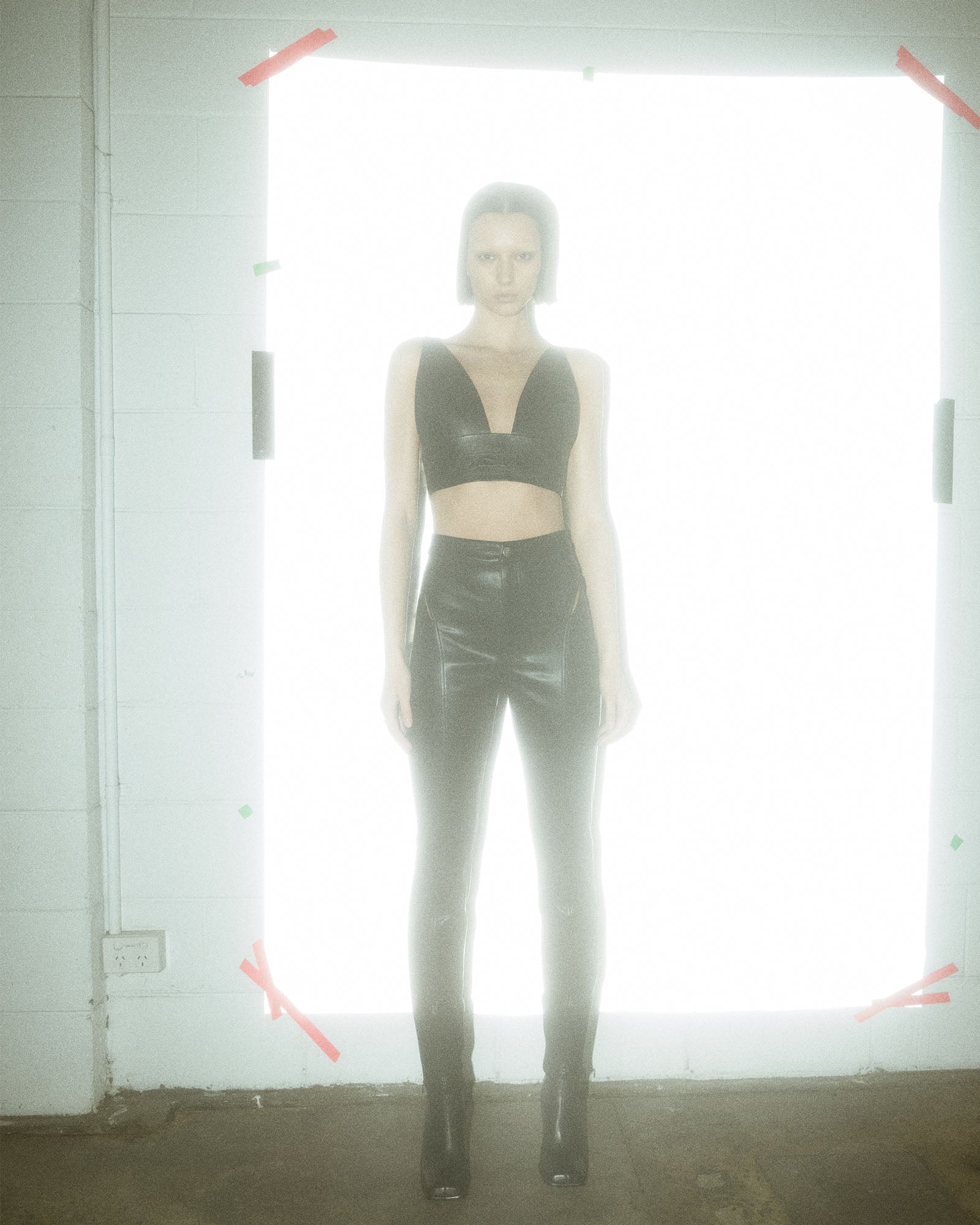 WOMENS  APEX BRALETTE BLACK FITTED FASHION TOPS