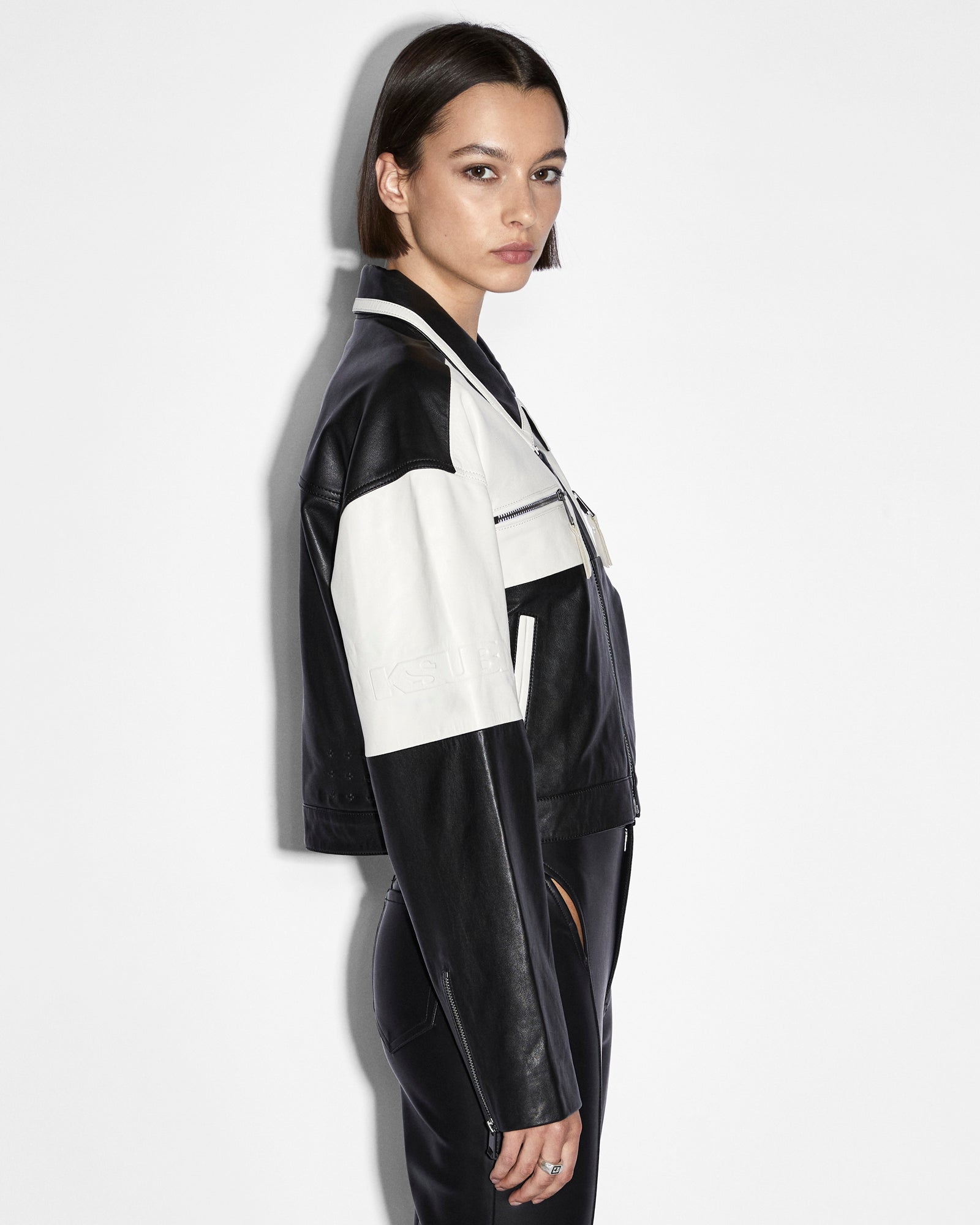 WOMENS  EMBLEM BOXY BIKER BLACK/WHITE BOXY JACKETS