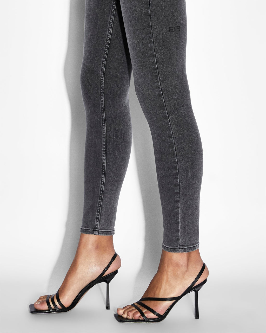 WOMENS HI N WASTED DAZE DENIM JEANS