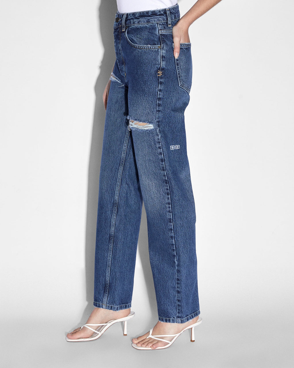 Womens Brooklyn Jean Stella Slashed Straight Denim Jeans - Denim