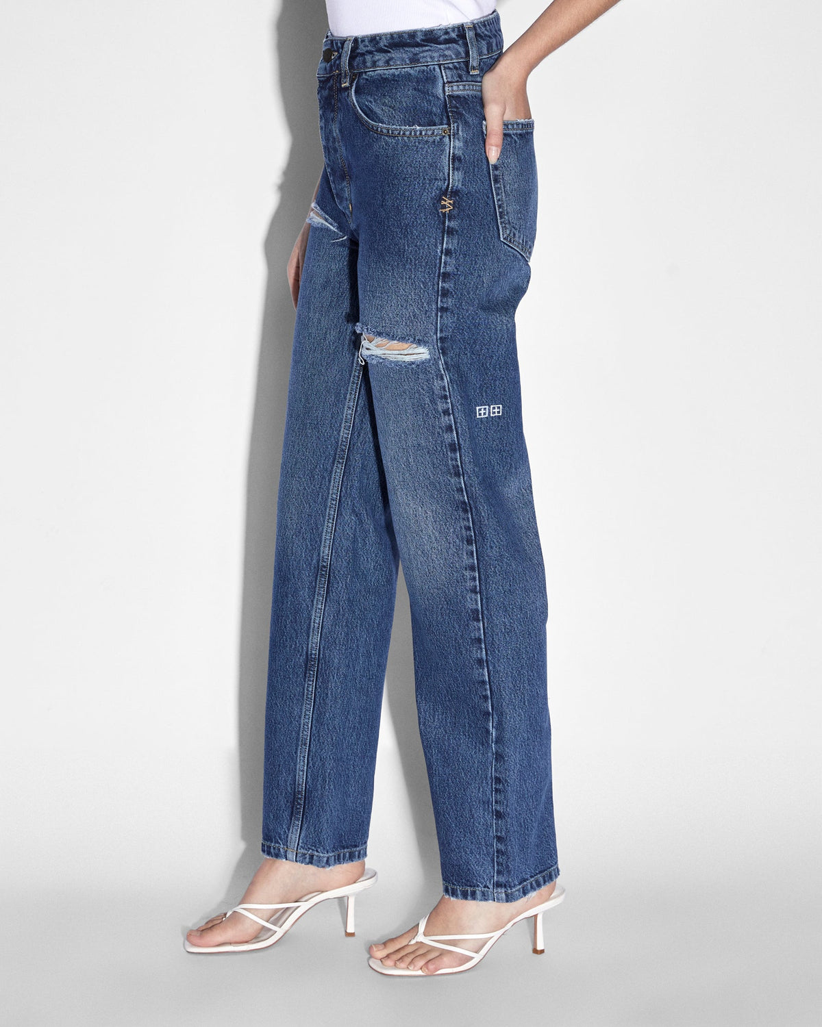 Womens Brooklyn Jean Stella Slashed Straight Denim Jeans - Denim