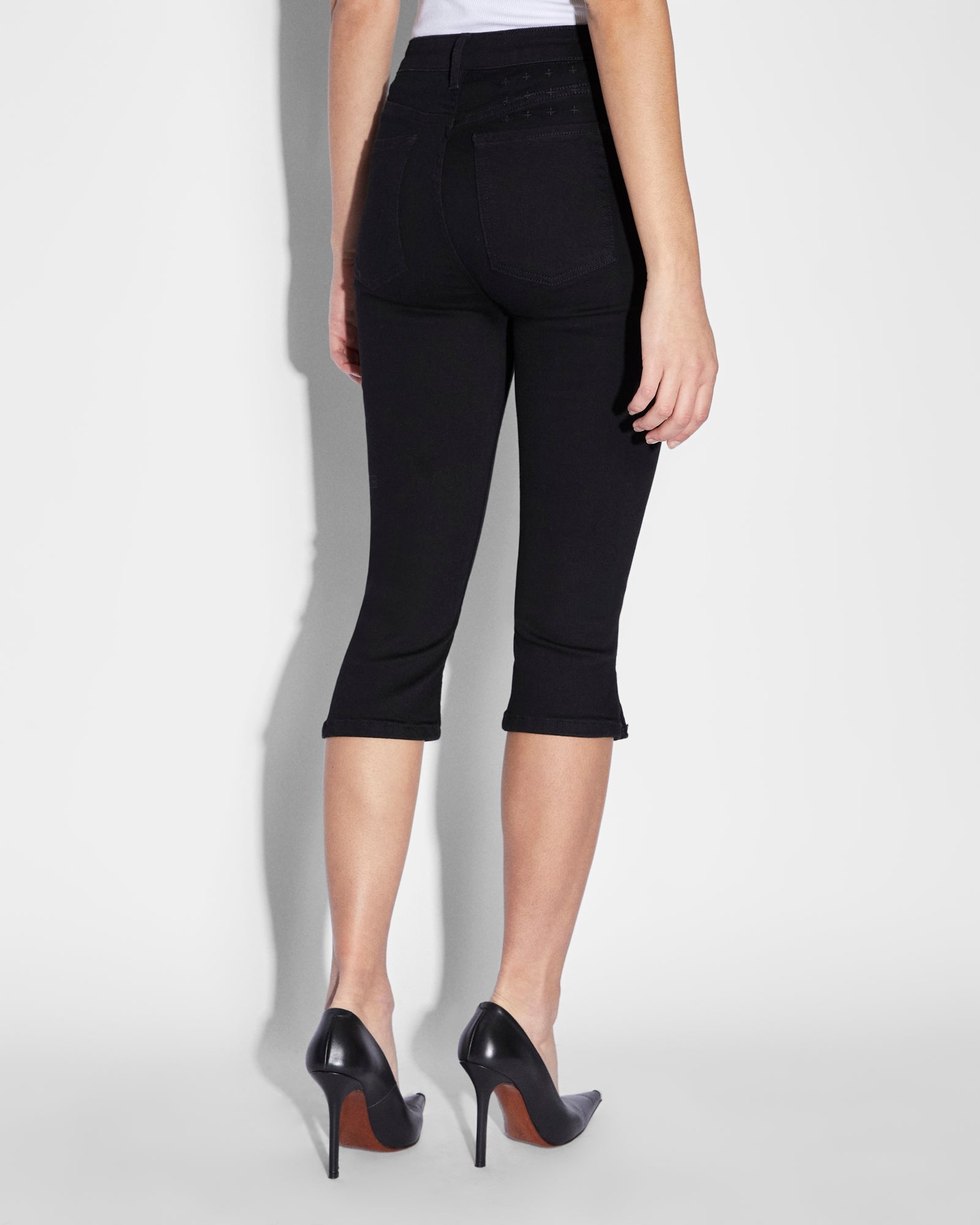 KENDALL CAPRI JET BLACK