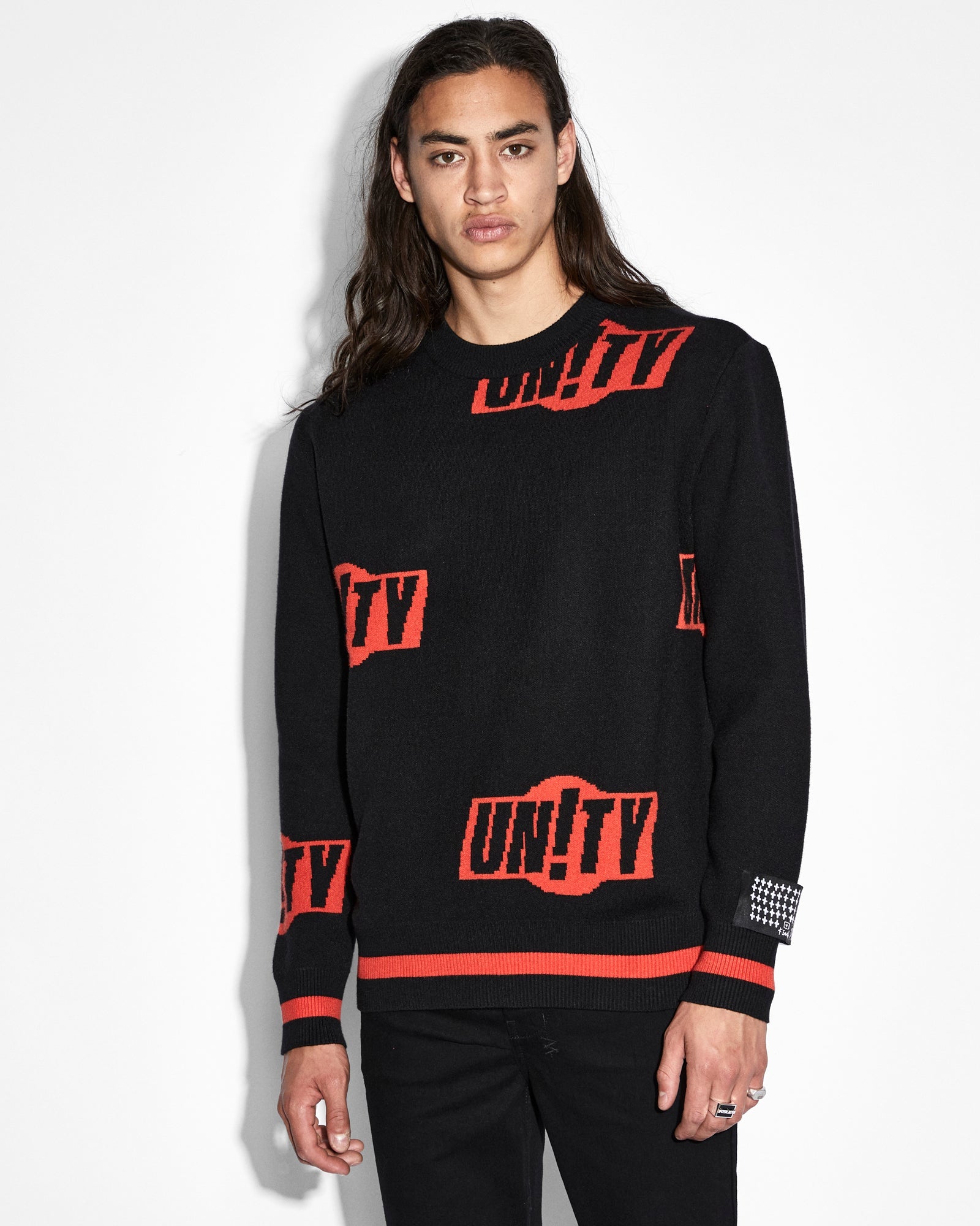 UNITY SIGN KNIT CREW BLACK