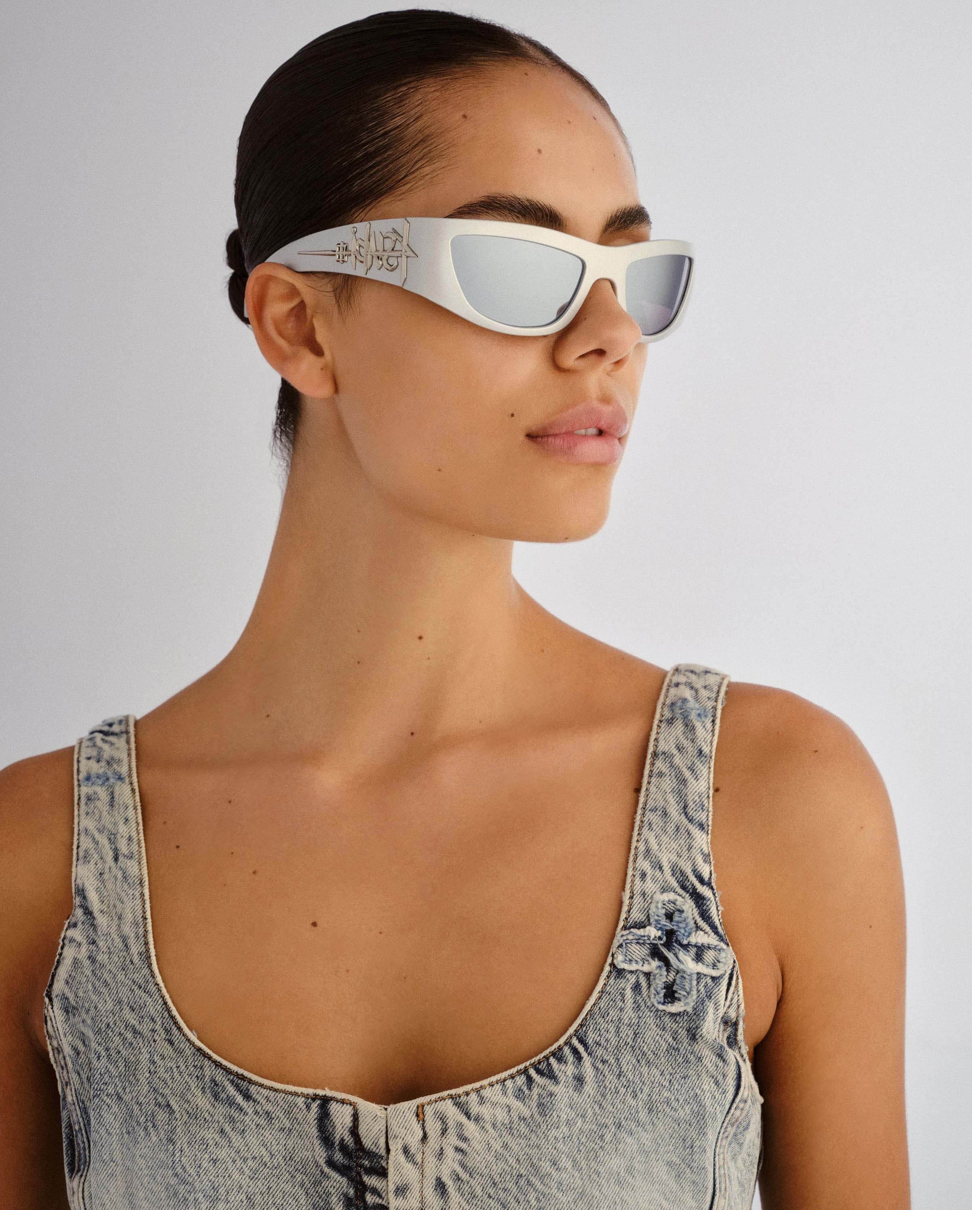  SLOANE SUNGLASSES METALLIC CHROME EYEWEAR