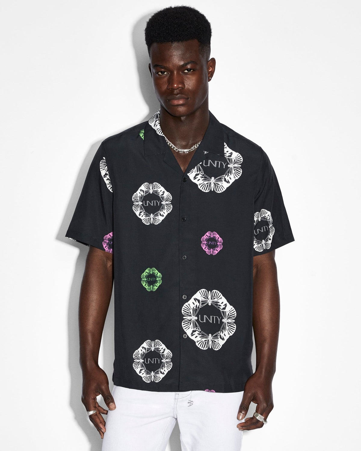Mens Unityfly Resort Ss Shirt Black Regular Shirts - Black