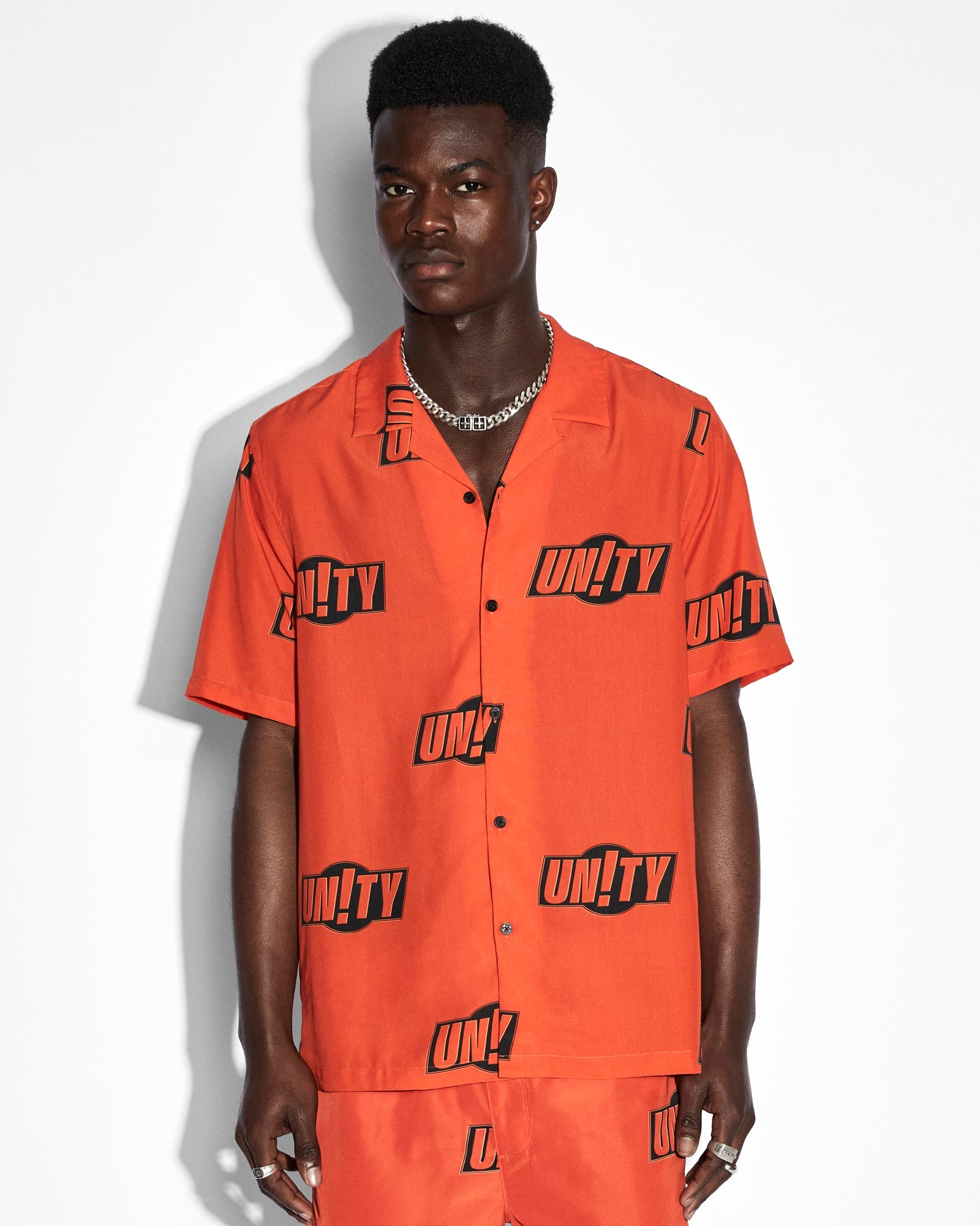MENS  UNITY SIGN RESORT SS SHIRT ORANGE REGULAR SHIRTS