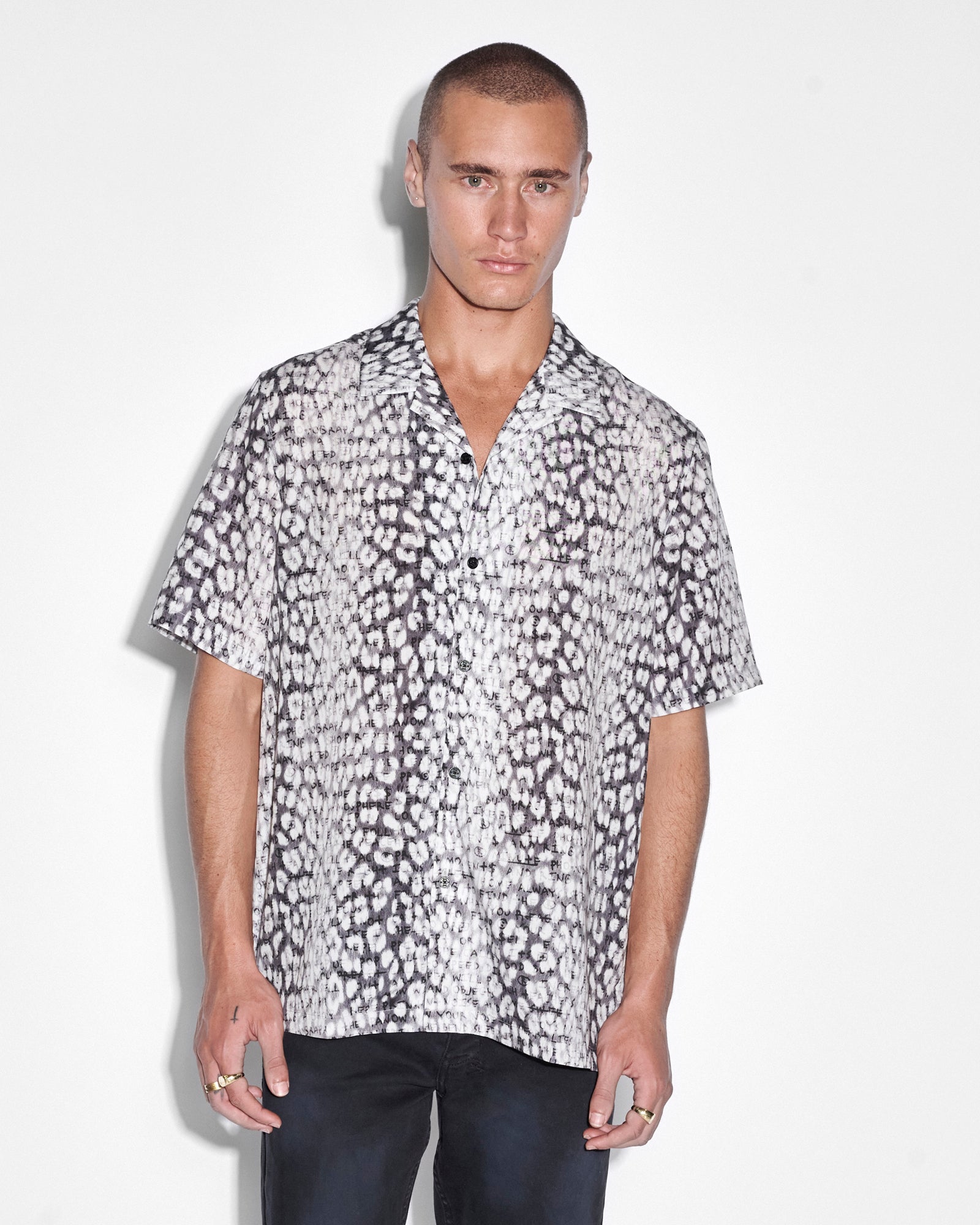 WHITENOISE LEOPARD RESORT SS SHIRT MULTI