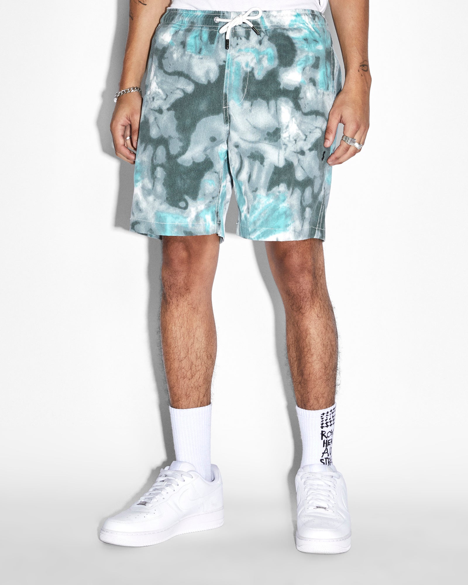 MENS ASTRO SHORT GREEN DYE RELAXED WALKSHORTS