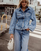 WOMENS CINCHED JACKET CHROMA JACKETS