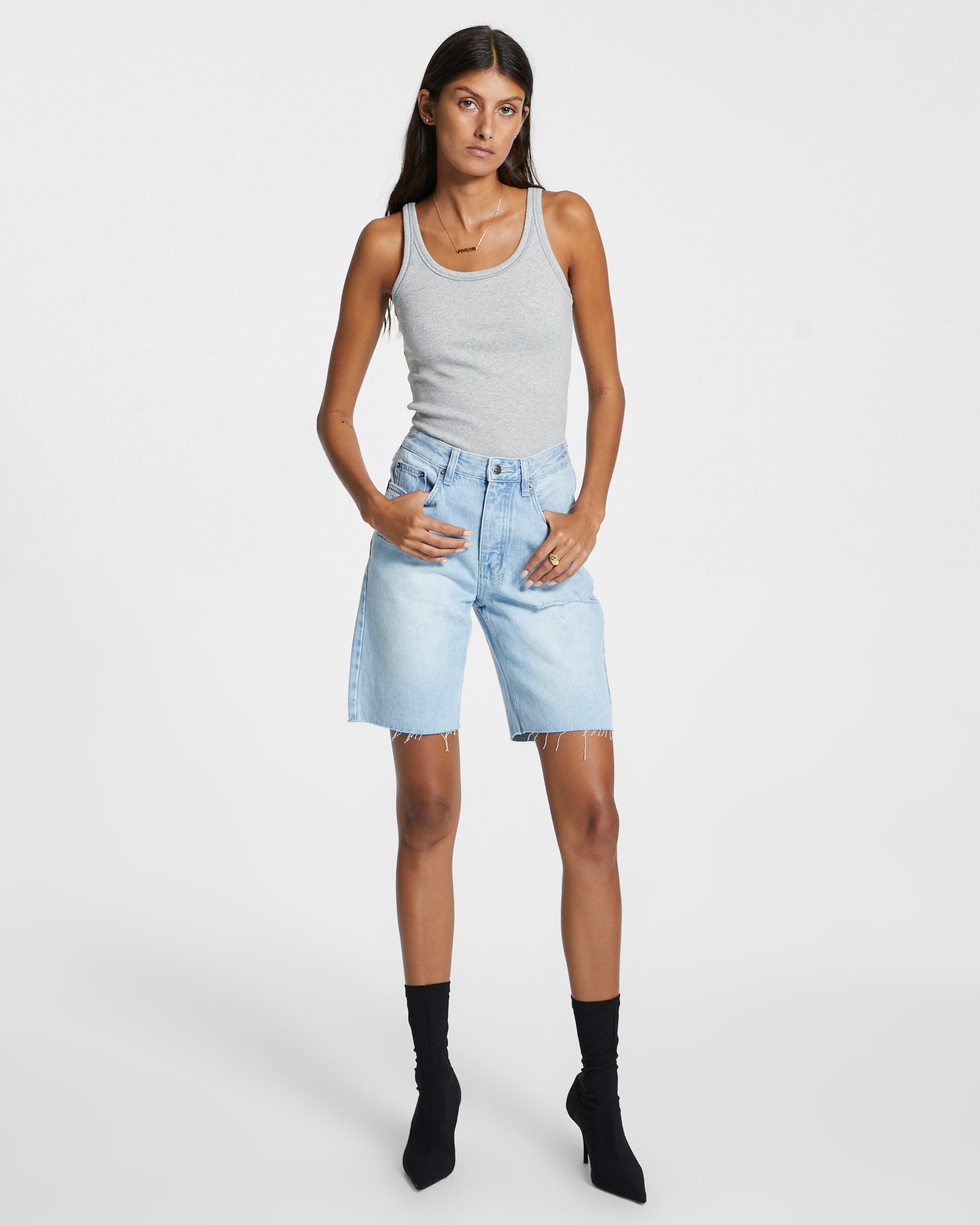 WOMENS  BROOKLYN SHORT SENSE SLICED RELAXED WALKSHORTS