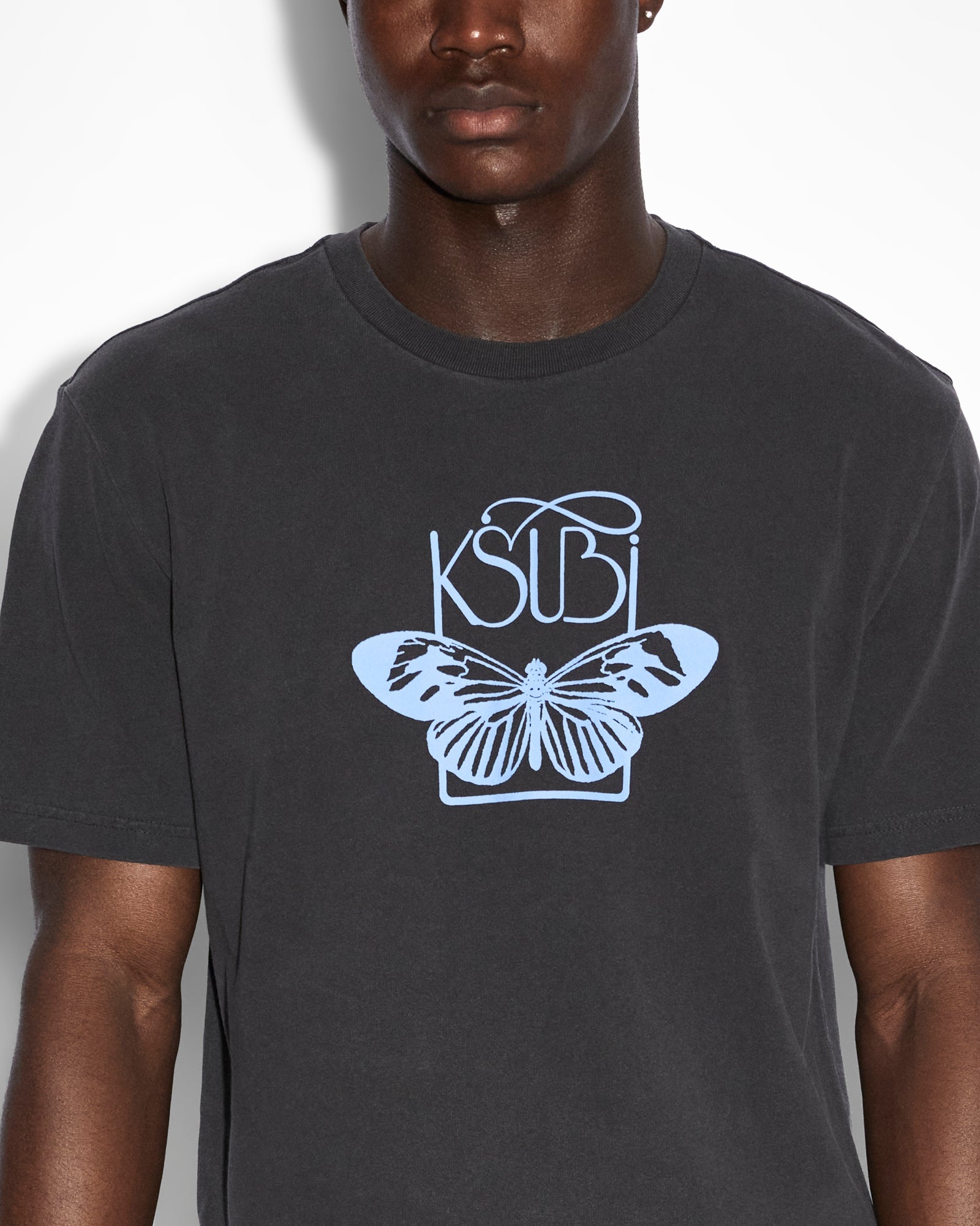 BUTTERFLY KASH SS TEE FADED BLACK