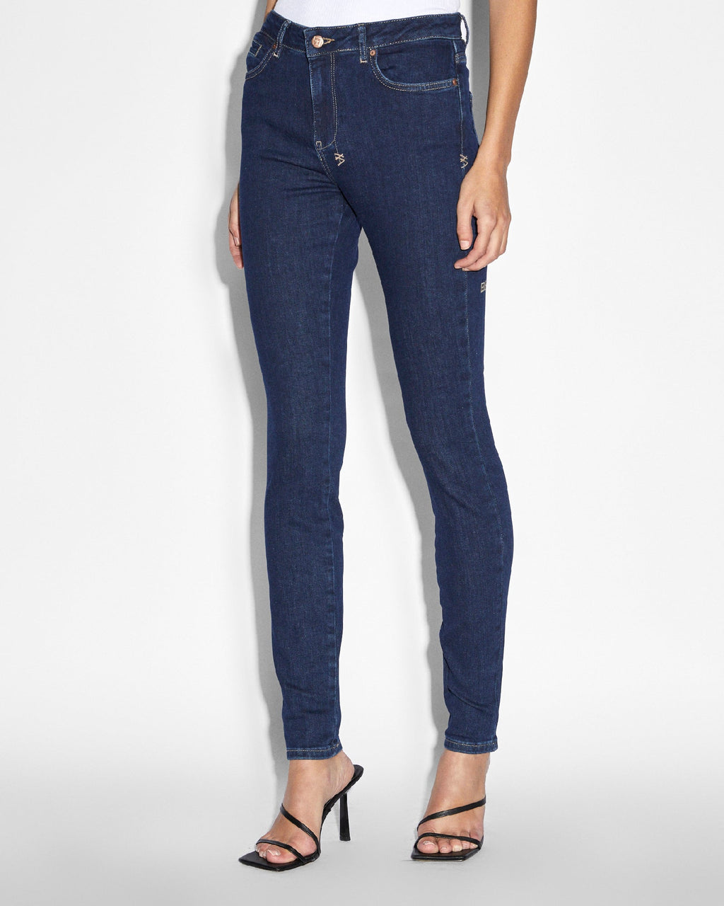 Womens Spray On Xtra Legacy Skinny Denim Jeans - Denim