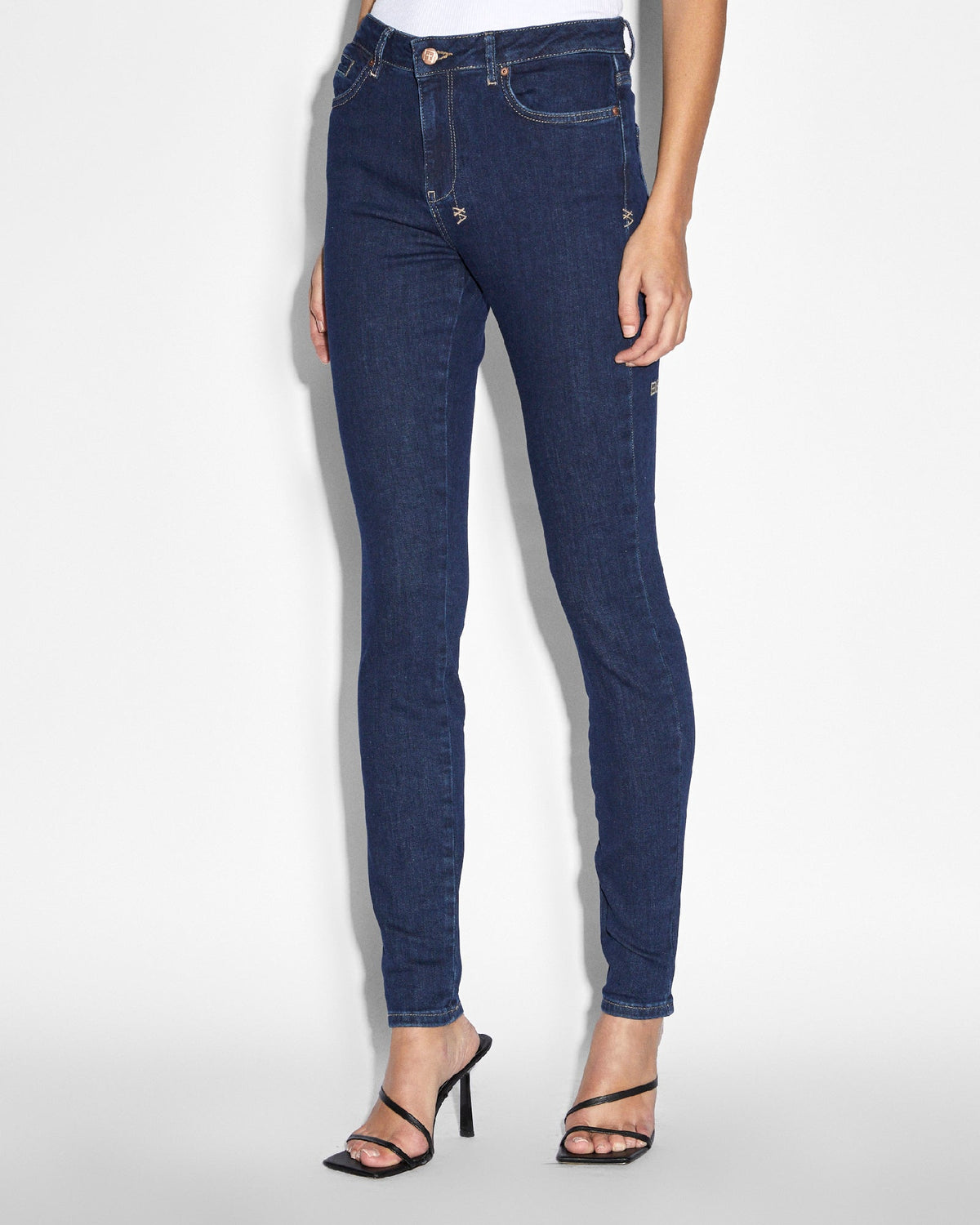 Womens Spray On Xtra Legacy Skinny Denim Jeans - Denim