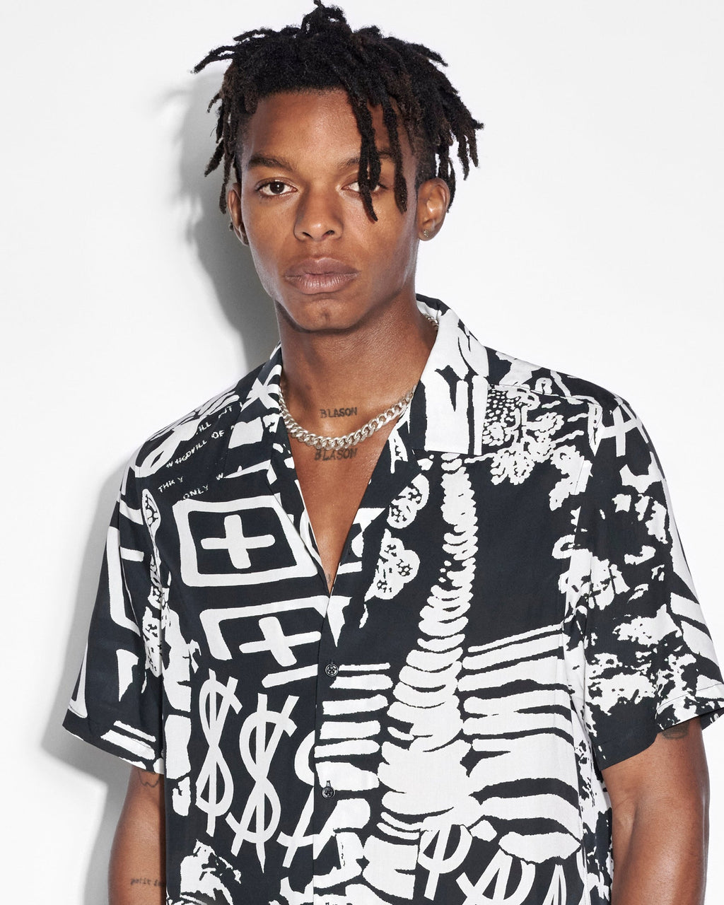 MENS IKONIK RESORT SS SHIRT MULTI SHIRTS