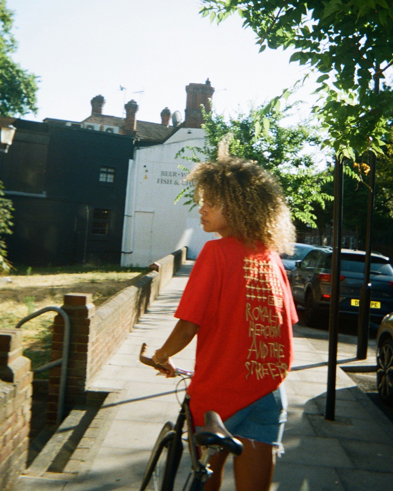 MENS  KSUBI 23 BIGGIE SS TEE RED OVERSIZED TEES