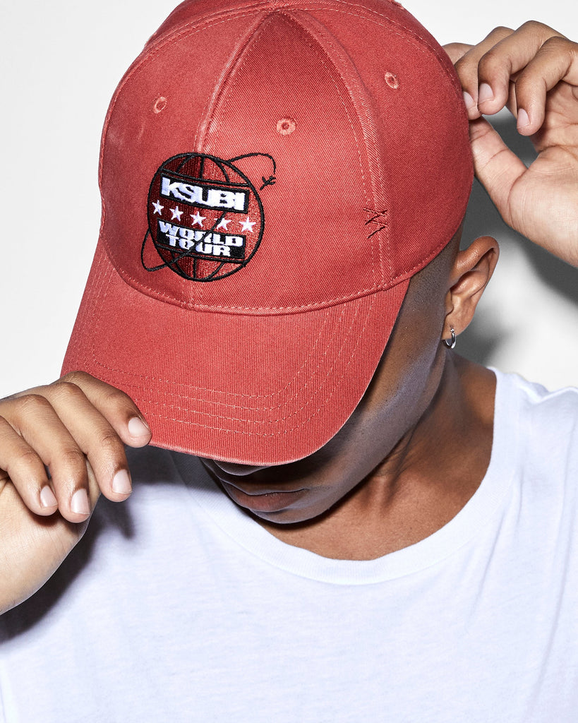 WORLD TOUR CAP WASHED RED